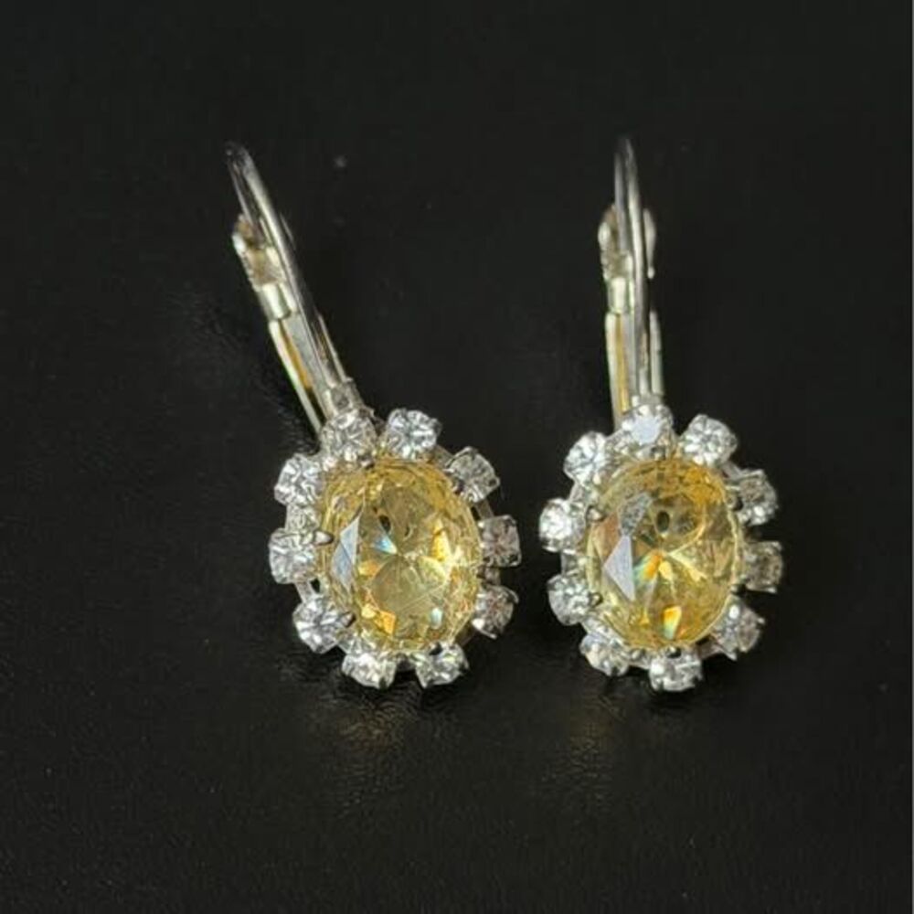 Uranium Glass Vintage Earring - Pierced